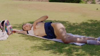 Elizabeth T's Solo Outdoor Adventure: Big Toys & Real Masturbation