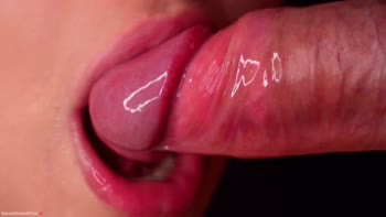SweetheartKiss' Mind-Blowing Close-Up Blowjobs in 4K