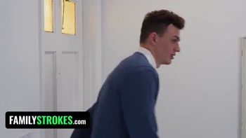 Caught! My Honor Student Girlfriend and I Fuck While Her Parents Are Home