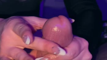 MyLeloo's Slow Seduction: A Romantic Russian Handjob