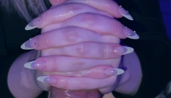 MyLeloo's Slow Seduction: A Romantic Russian Handjob