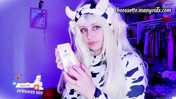 Nina-Boo's Creamy Delight: Teen (18+) Blonde Eats Milk & Cookies in 60FPS HD