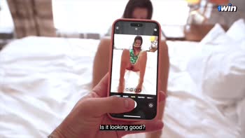 Julie Jess's Sweet Stepbro Surprise: Steamy Nudes & Blowjob