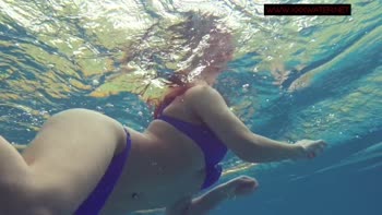 Lina Mercury's Sizzling Underwater Solo Seduction
