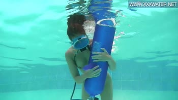Minnie Manga's Underwater Delight with a Blue Dildo