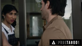 Ken Feels Teaches Petite Penelope Woods a Lesson in Stepfamily Lovemaking