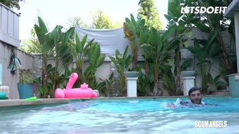 Blonde Beauties Bailey Brooks & Kiara Cole Tease Then Tame Logan Long