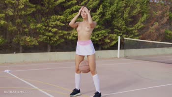 Foxy's Outdoor Flirtation: Alissa's Solo Basketball Seduction