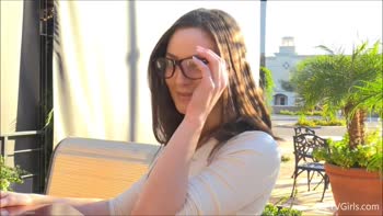 Pepper Xo's Public Tease: A Teen (18+) Babe's Intimate Outdoor Adventure