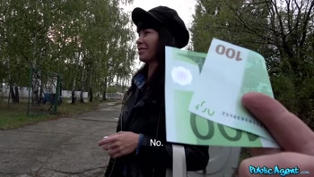 Genuine PUBLIC OUTDOOR SEX - Public Agent