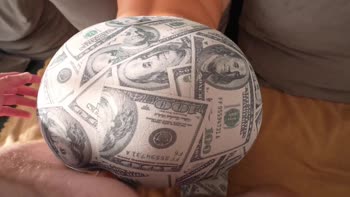Booty Ass's Ripped Leggings Unleash Her Big Booty Frenzy