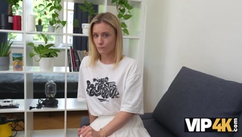 VIP4K. Blowjob for a stranger?