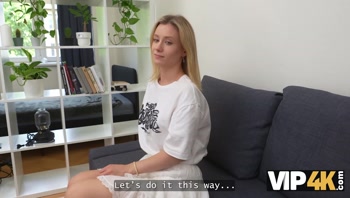VIP4K. Blowjob for a stranger?