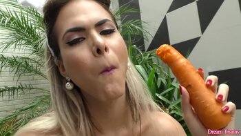 Barbara Perez's Scorching Solo Session - Shemale Sensations