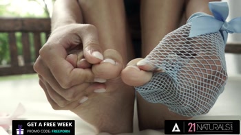 Blonde Babe's Foot Tease Leads to Raw Frenzy With Massive Cock