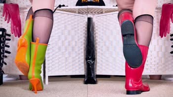 Shannon Huxley - Shannon's Seductive Shoe Obsession: A Heel to Toe Haul