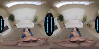 Brianna Arson's Yoga Flexibility Test in Hardcore VR POV