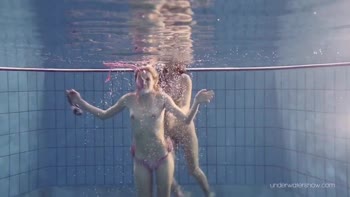 Nastya's Underwater Lesbian Escapade