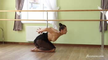 Regina Blatt's Flexi Fantasies: Russian Teen (18+) Yoga Delights