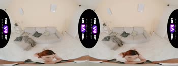Angie Elif's Red Hot VR Romance: Shaved & Creamed