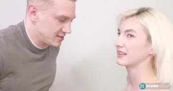 Mia's Sizzling Workout Session Ends in Cumming Bliss