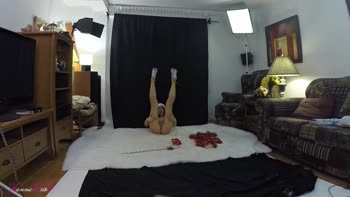 Hanna Orio's Christmas Photo Shoot Surprise: Backstage Moments