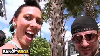 Miami Babe l Starr Gets Her Sultry Skates Off for a Big-Ass Fling