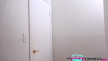 Sneaky Aunt Sexts, Sucks & Fucks - Sheena Ryder -