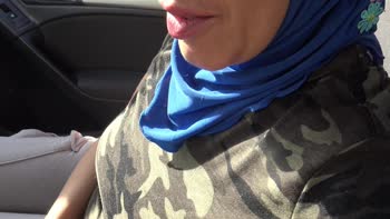 SouzanHalabi: Algerian Arab Teen (18+) Fucks in French Public Car