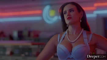 Deeper. Gorgeous Milf Penny Seduces Stranger In Public