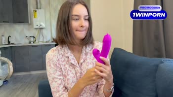 HOLLEMOLLY's Russian Wet Dream: Vibrator vs Big Cock