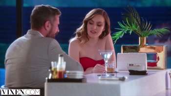 VIXEN Freya & her boss mix business & pleasure on work trip