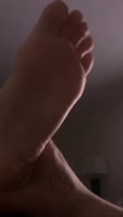 Mycleanprettytoes Teases With Her Petite Feet & Satisfying Footjobs