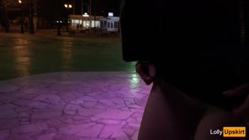 Lol Upskirt's Park Stroll in Miniskirt without Panties: Risqué Public Encounter