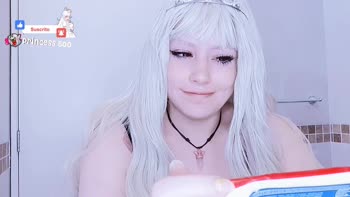 Nina-Boo's Teen (18+) Dreams: Ahegao Orgasm with Toothpaste