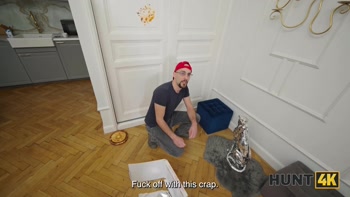 HUNT4K. Pussy for Pizza