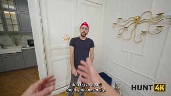 HUNT4K. Pussy for Pizza