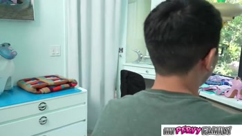 Are You Done yet? Stepsis Allows Freeuse to Her Horny Stepbro - Mypervyfam
