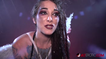 Sully Savage's Seductive Ride: Tattooed Temptress Teases with Tremor