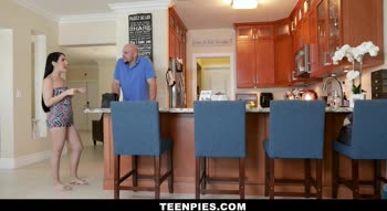 Jessica Jewel's Crazy Latina Craving for Big Cock Creampie