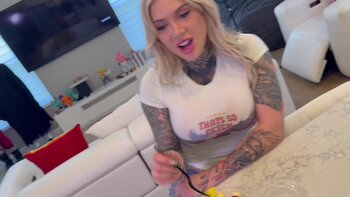 Tattooed Blonde Babe Christina Savoy Offers Her Big Tits to Landlord Teddy Tarantino
