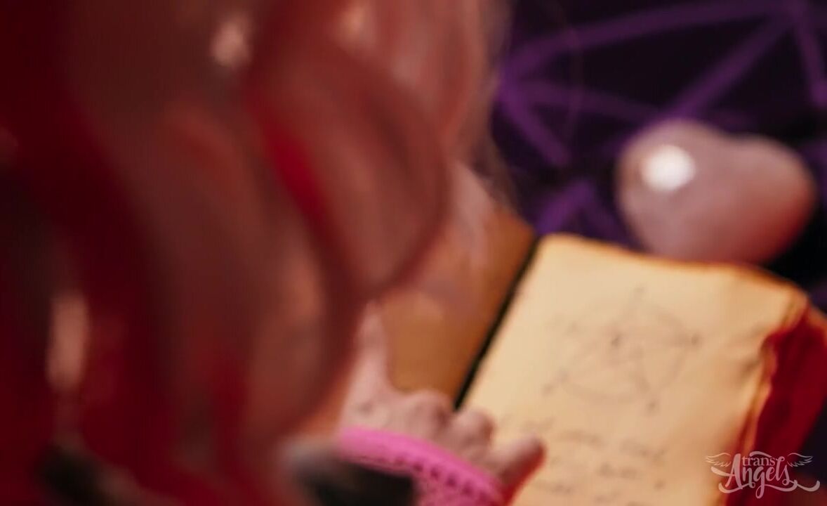 Amy Nosferatu's Vampire Seduction: Creampie Night