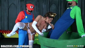 Brooklyn Chase & Keiran Lee Get Brazzers-Bound in Mario Bros. Parody