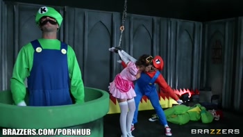 Brooklyn Chase & Keiran Lee Get Brazzers-Bound in Mario Bros. Parody