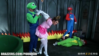Brooklyn Chase & Keiran Lee Get Brazzers-Bound in Mario Bros. Parody