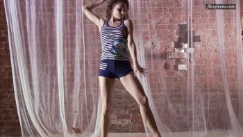 Flexi Delight: Tight Russian Teen (18+)'s Acrobatic Small Tits Showcase