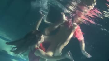 Russian Lesbians Submerged in Sultry Underwater Show