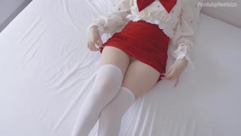 MeeHuTao's Steamy Creampie Adventure: A Cute Chinese Cutie Surrenders to Lust