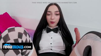 Scarlett's Deepthroat Magic Show Begins