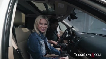Kiara Cole's Sizzling Solo Session: Cumshots, Blowjobs & Creampies Galore